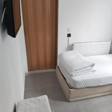 Отель Ulus 10 *