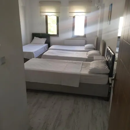 Отель Ulus 10 *